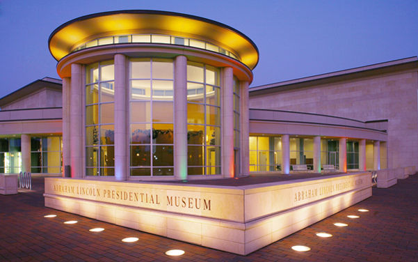 Abraham Lincoln Presidential Library and Museum in Springfield - Sehenswürdigkeiten USA